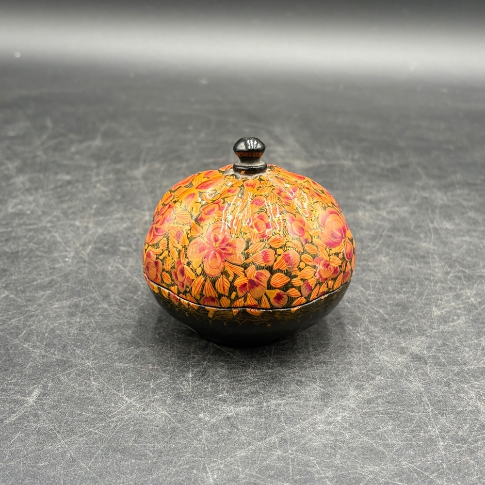Vintage Hand Painted Lacquerware Floral Trinket Box Pumpkin Shape Black Orange